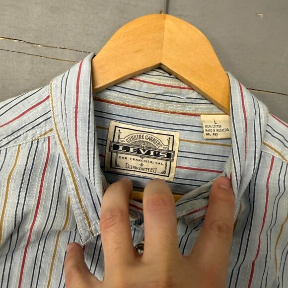 Vintage Levi’s Silver Label Button Down Striped Cotton Collared Shirt Large - Picture 4 of 7